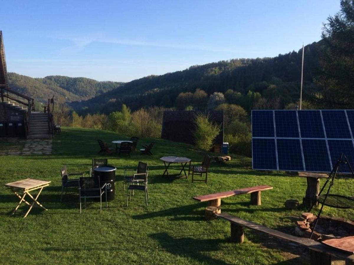 Bacowka Pttk Jaworzec Hostel Wetlina Bagian luar foto
