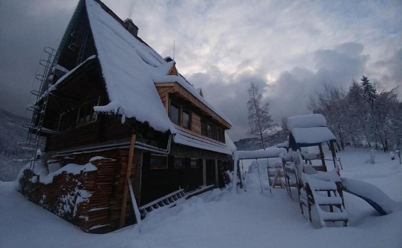 Bacowka Pttk Jaworzec Hostel Wetlina Bagian luar foto