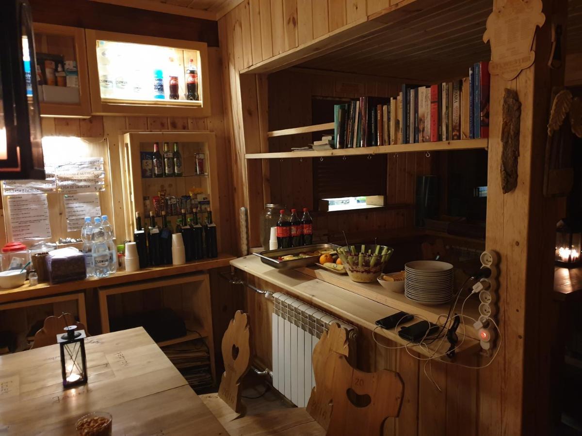 Bacowka Pttk Jaworzec Hostel Wetlina Bagian luar foto