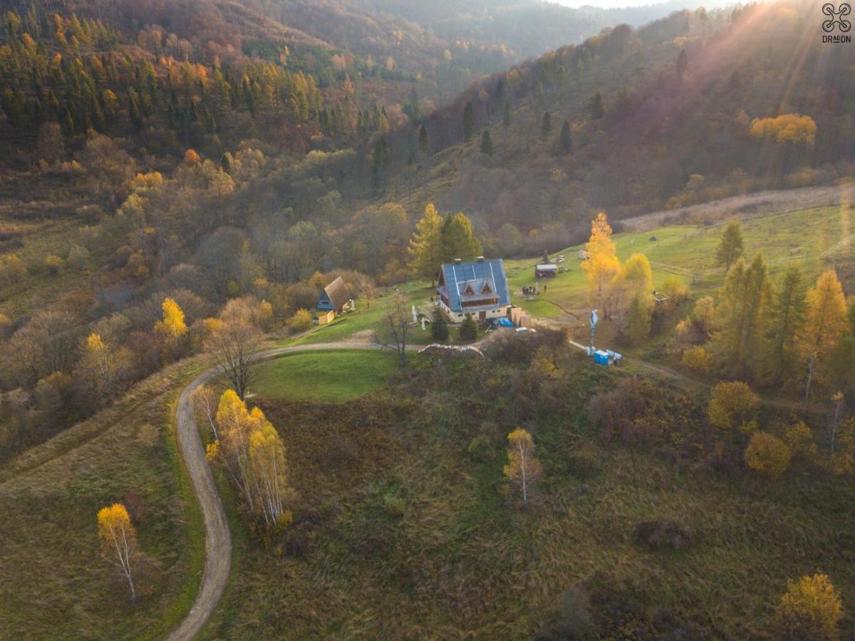 Bacowka Pttk Jaworzec Hostel Wetlina Bagian luar foto