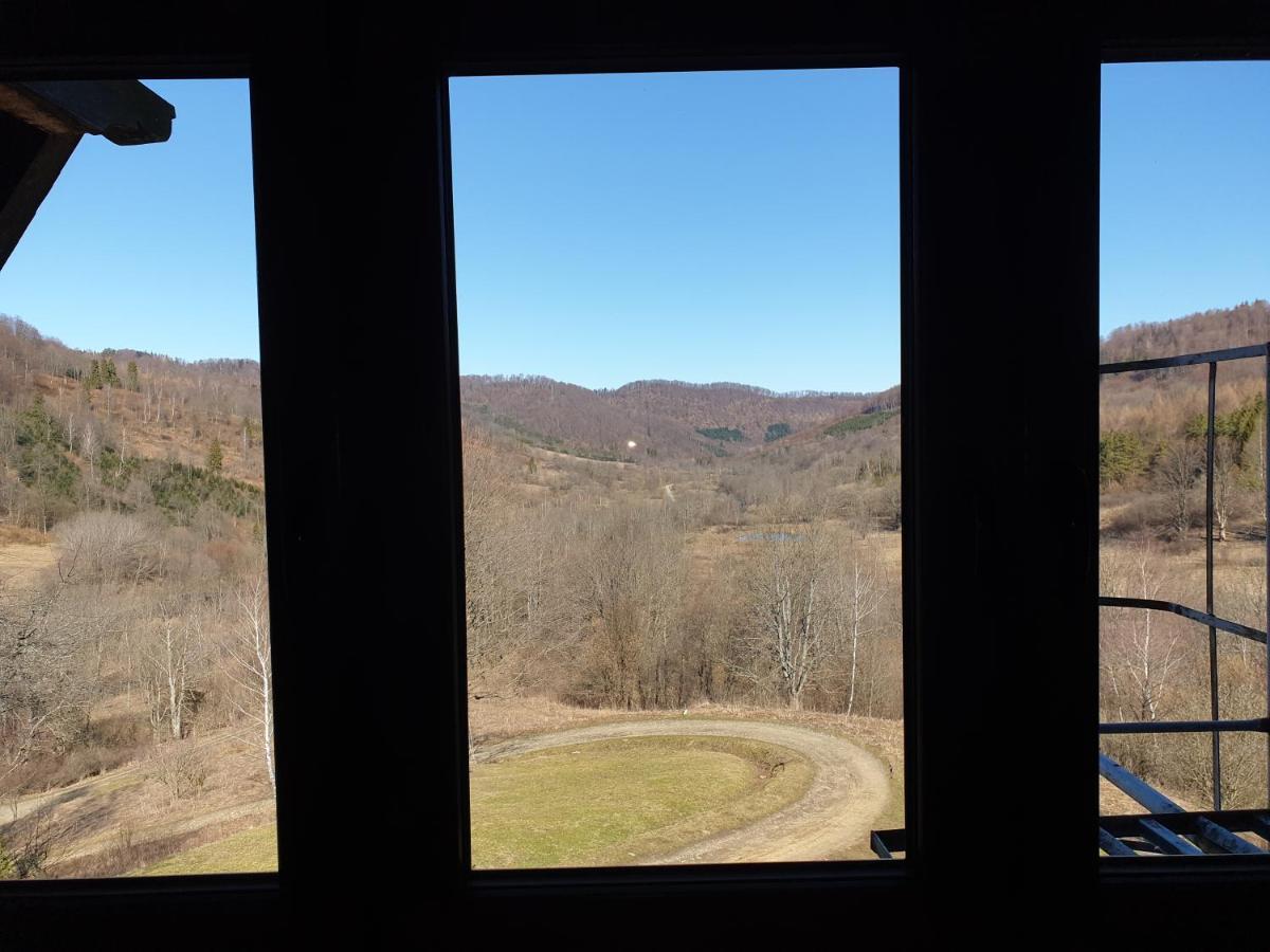 Bacowka Pttk Jaworzec Hostel Wetlina Bagian luar foto