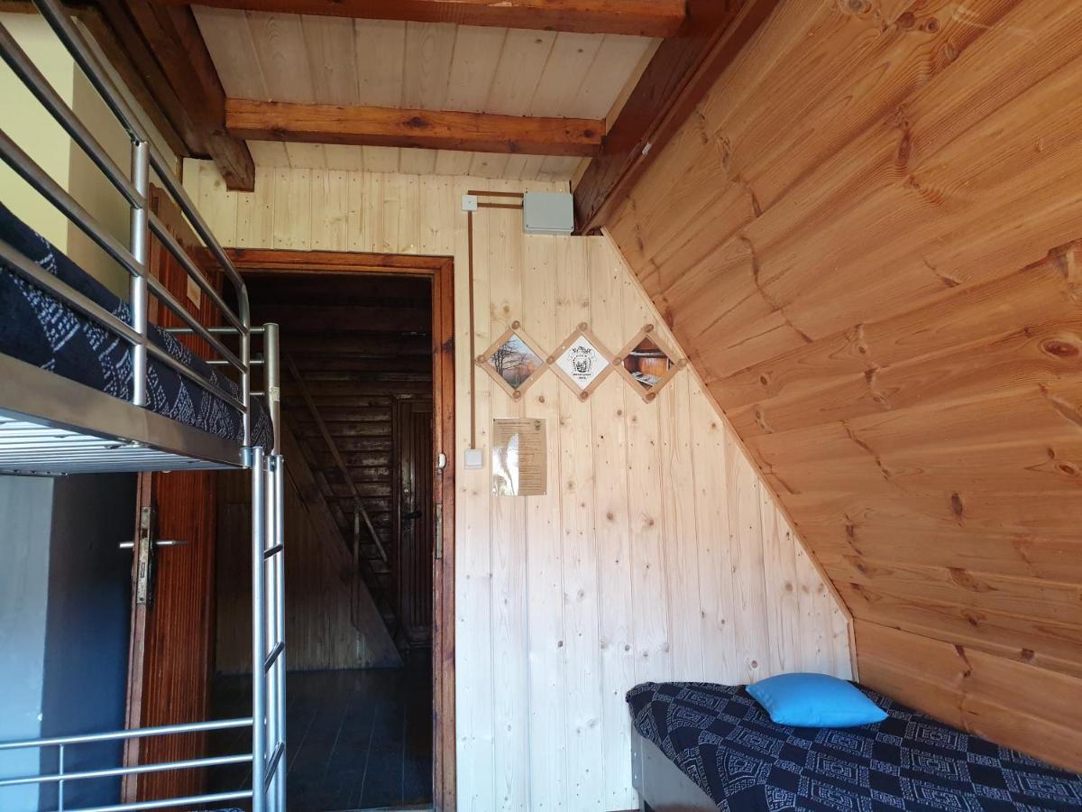 Bacowka Pttk Jaworzec Hostel Wetlina Bagian luar foto